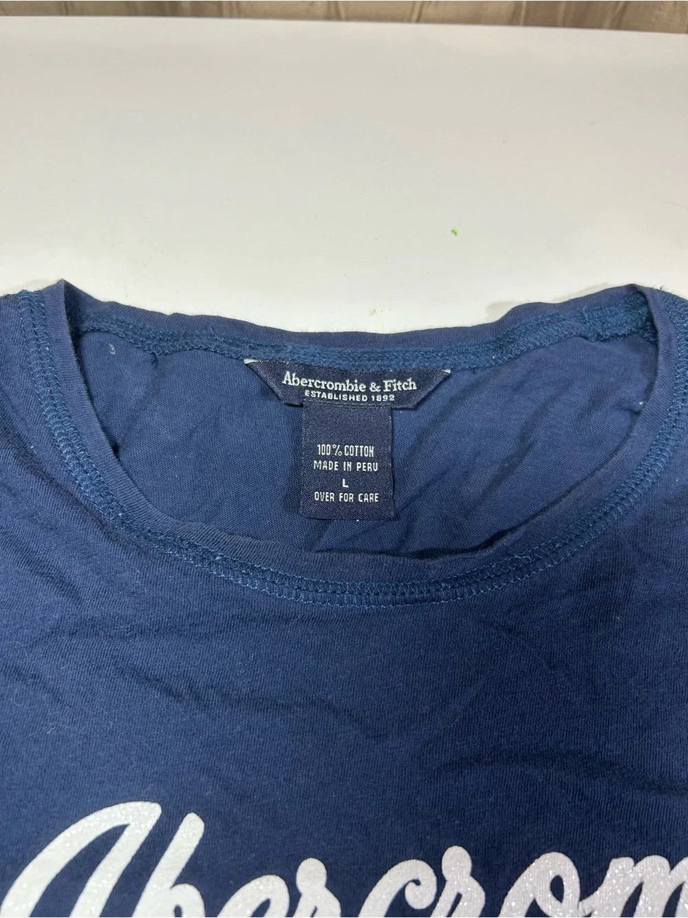 Abercrombie & Fitch Women’s Large L Blue Graphic Crew Neck Vintage 100% Cotton